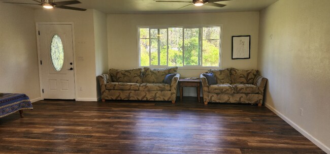 Foto del edificio - 11-3428-3428 Plumeria St
