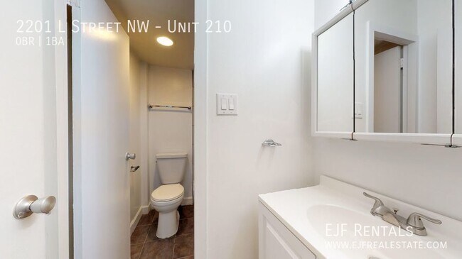 Foto del edificio - 2201 L St NW