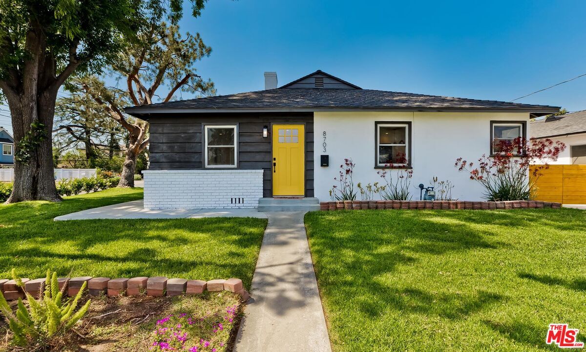 Foto principal - 6704 N Muscatel Ave
