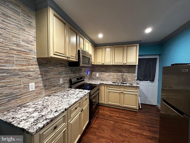 Foto del edificio - 1217 N Taylor St