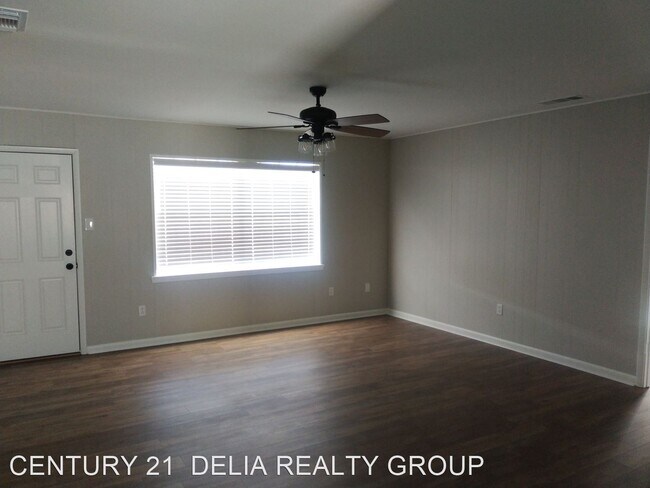 Building Photo - 3 br, 2 bath House - 2002 Glenhaven St.