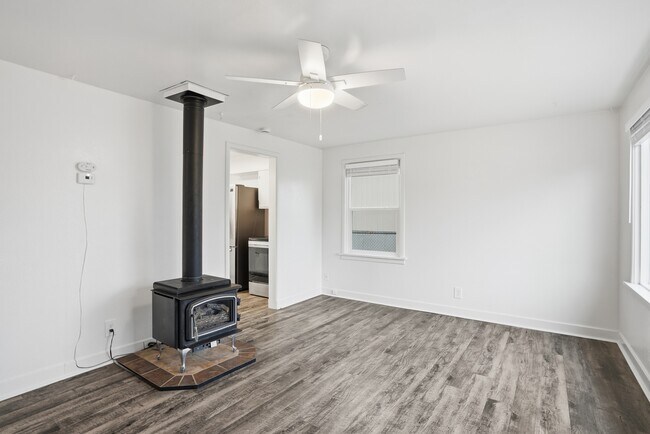 Foto del edificio - 2118 E Central Ave