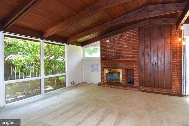 Building Photo - 3415 Gallows Rd