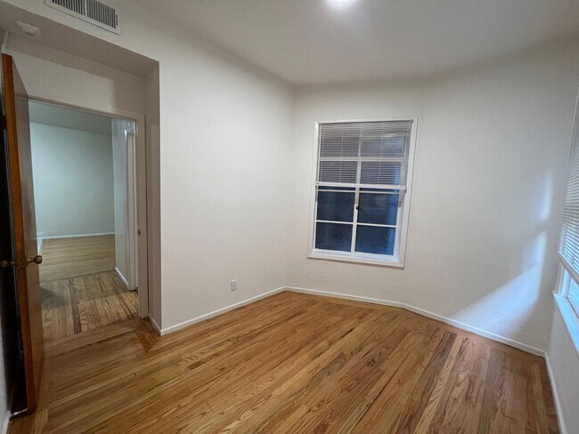 Foto del edificio - 841 Clay St