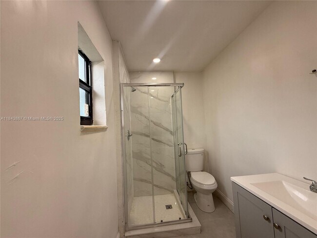 Foto del edificio - 1110 N 57th Ave