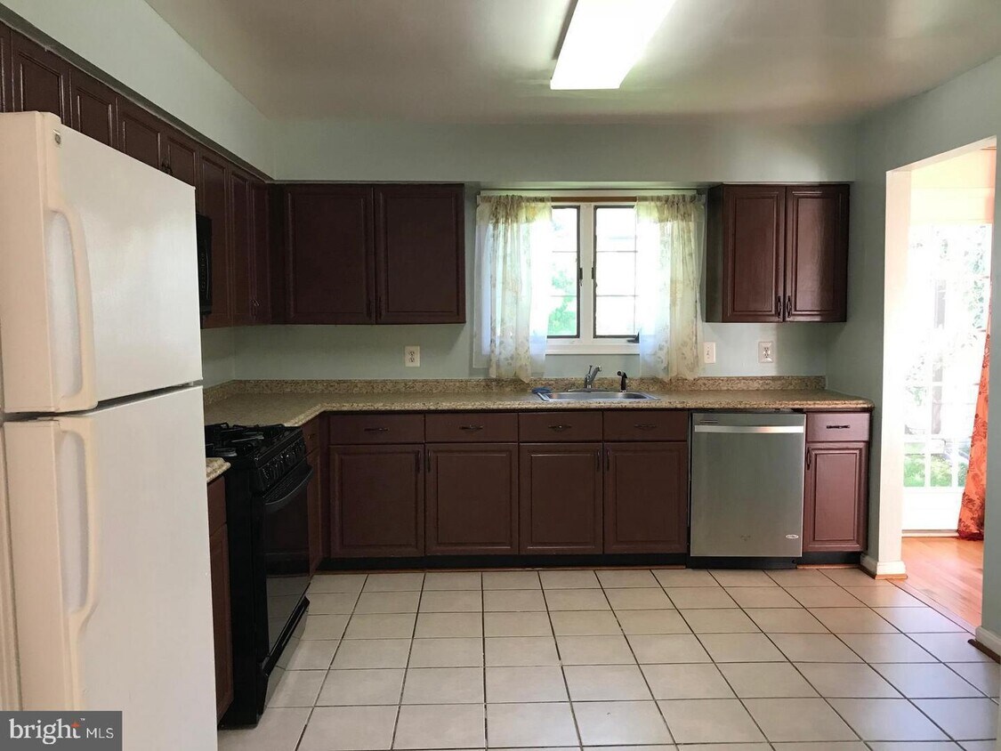 6523 Gretna Green Way, Alexandria, VA 22312 House Rental in