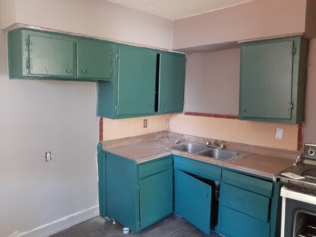 Foto del edificio - 848 Daffodil Dr