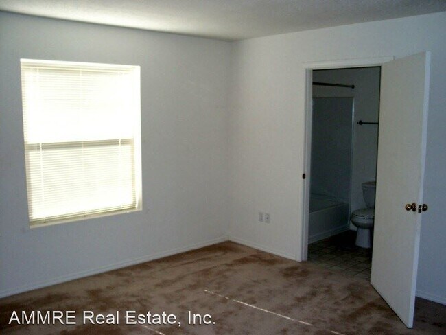 Foto del edificio - 3 br, 2 bath House - 10904 Bandelier Dr NW