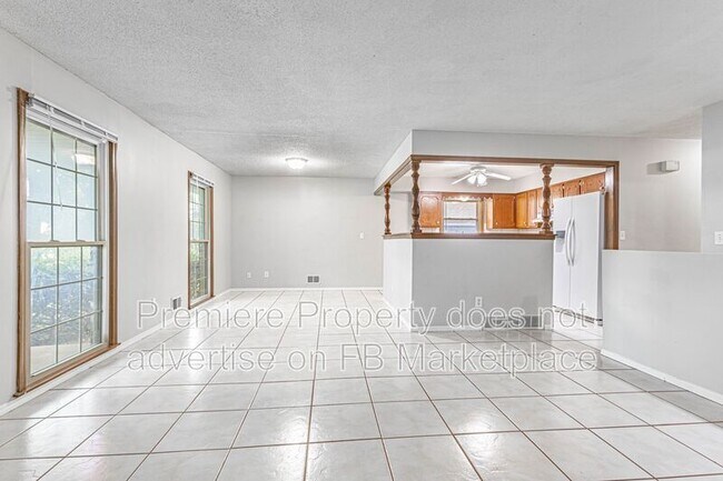 Foto del edificio - 4327 Sterling Ave