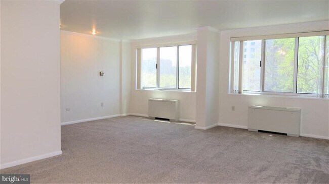 Foto del edificio - 10500 Rockville Pike
