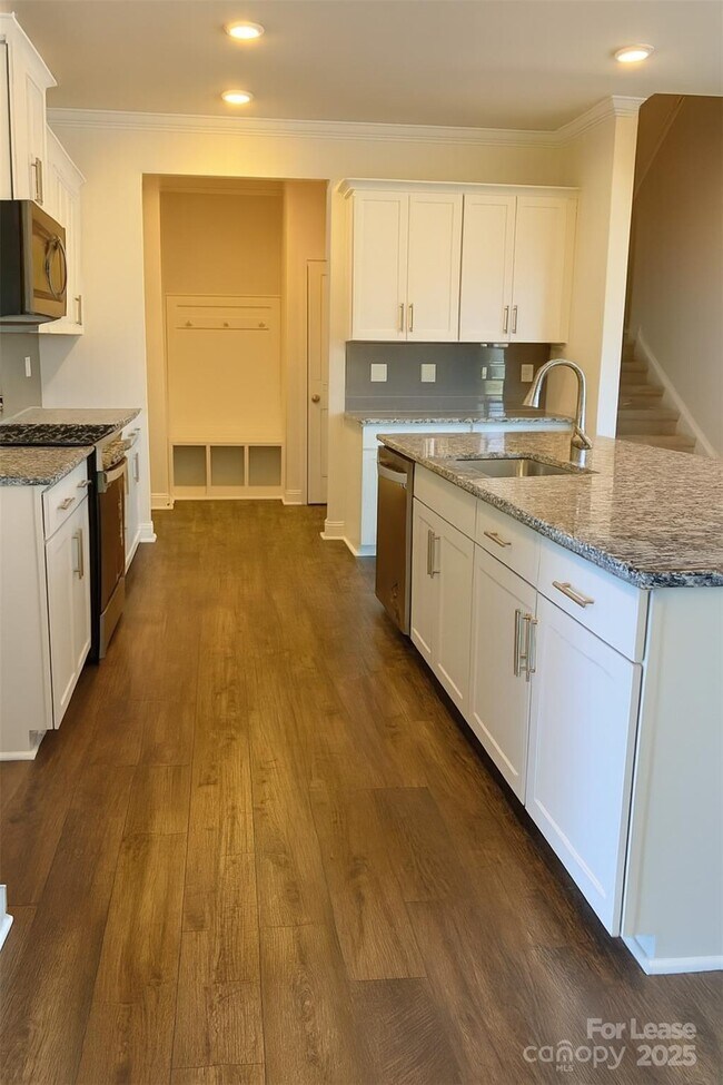 Foto del edificio - 4142 Steel Wy