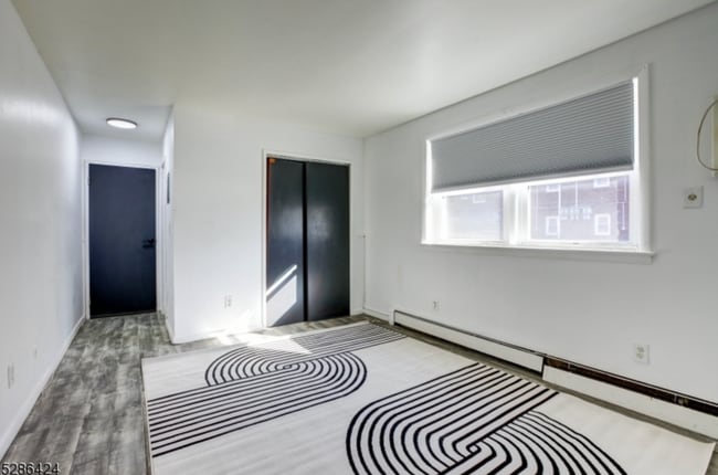 Building Photo - 482 Joralemon St