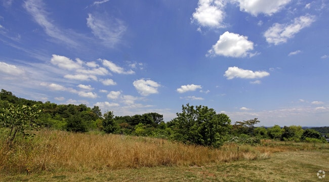 Primary Photo - Eastowne Village Apartments