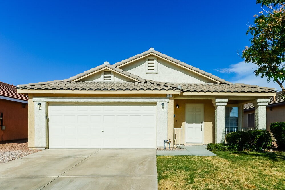 Primary Photo - 941 Adobe Flat Dr