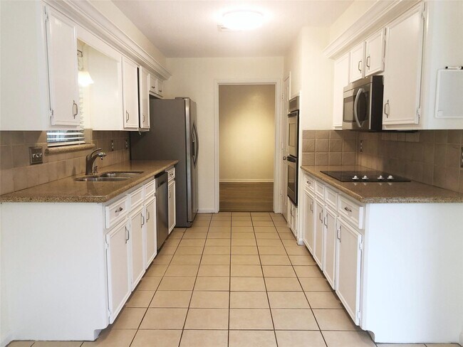 Foto del edificio - 15310 Glenwood Park Dr