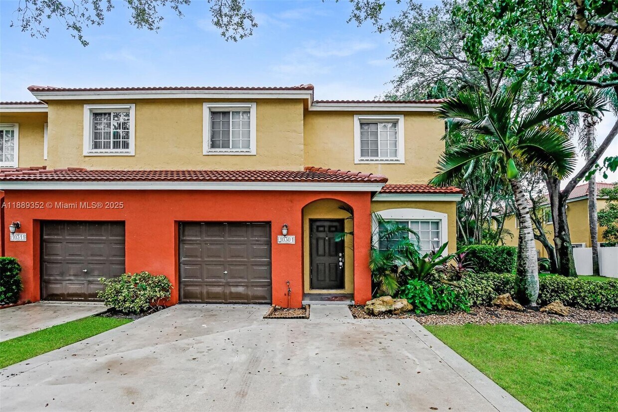 Foto principal - 10301 SW 18th St