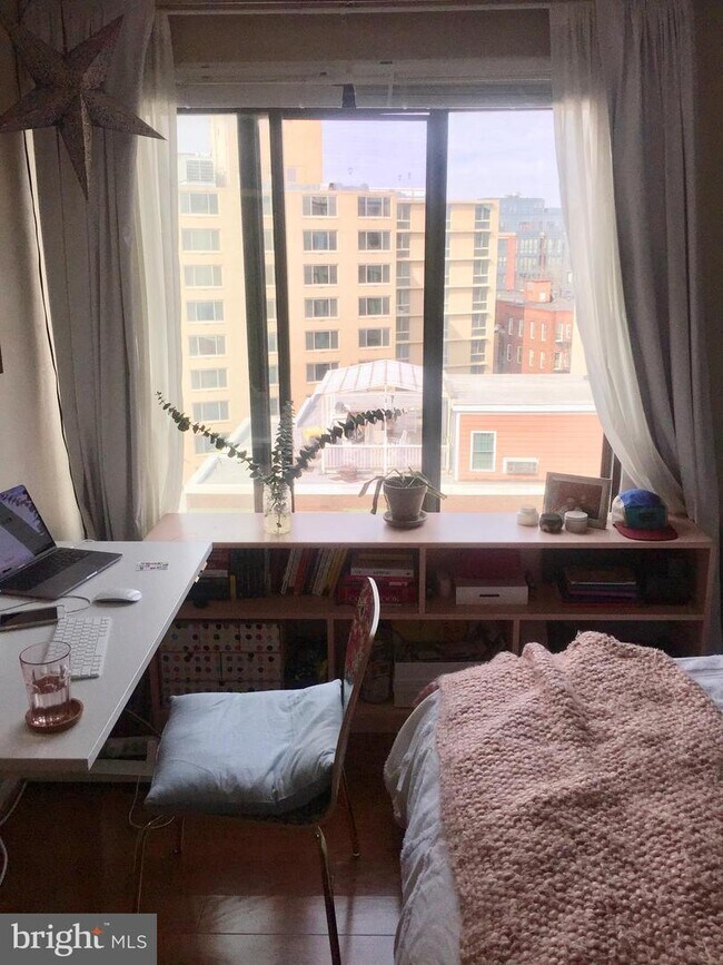 Foto del edificio - 1440 N St NW