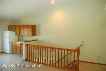 Building Photo - 3919 Long Dr