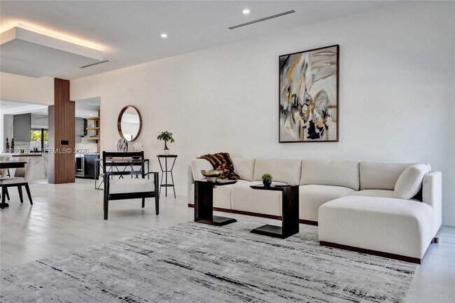 Foto del edificio - 3010 NE 46th St