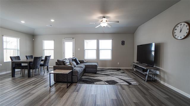 Foto del edificio - 775 Moonlight Pl