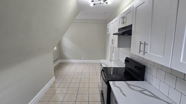 Building Photo - 849 S 15th St