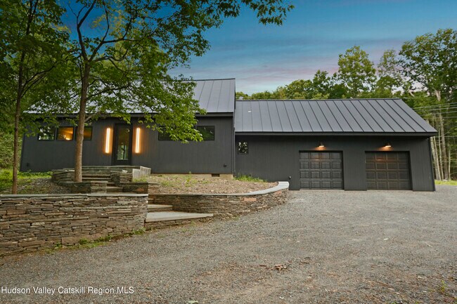 Building Photo - 106 Chestnut Hill Rd
