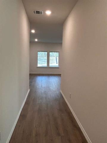 Foto del edificio - 521 Regiment Rd