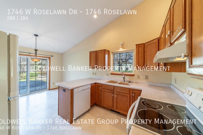 Foto del edificio - 1746 W Roselawn Dr