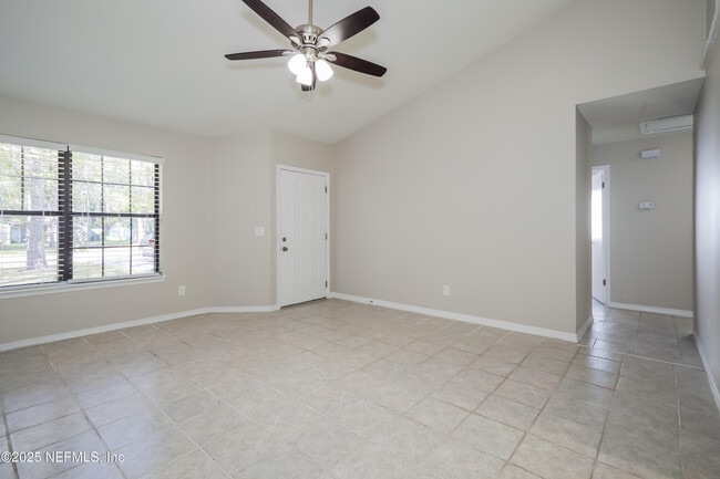 Foto del edificio - 12591 Deeder Ln