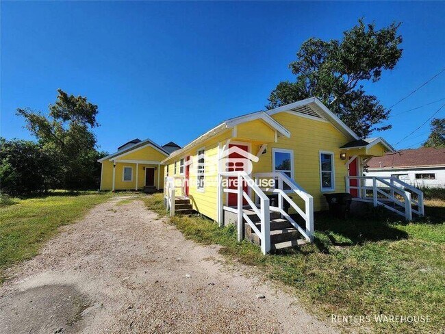 Foto del edificio - 2706 Berry St