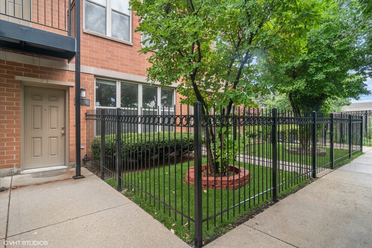 Foto principal - 712 W Evergreen Ave