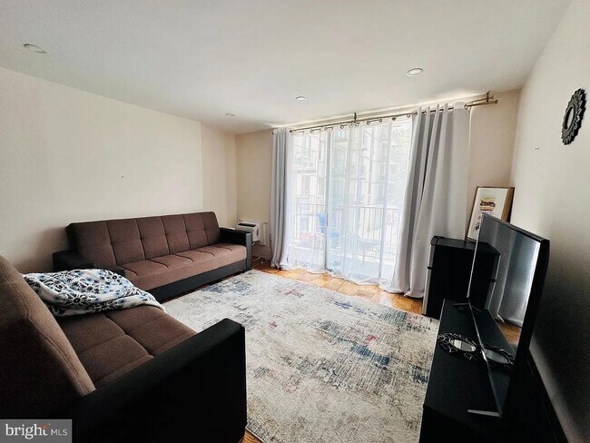 Foto del edificio - 3245 Rio Dr