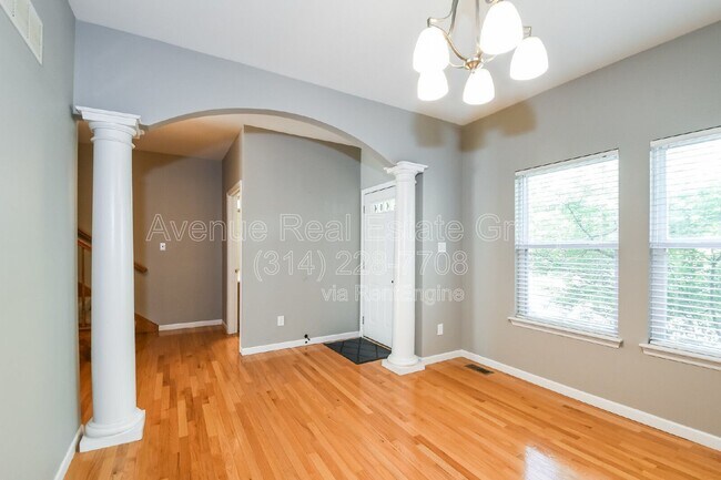 Foto del edificio - 404 N Sarah St