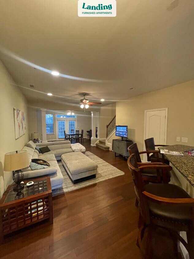 Primary Photo - 3014 Freeport Dr