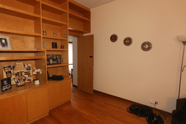 Foto del edificio - 731 W Barry