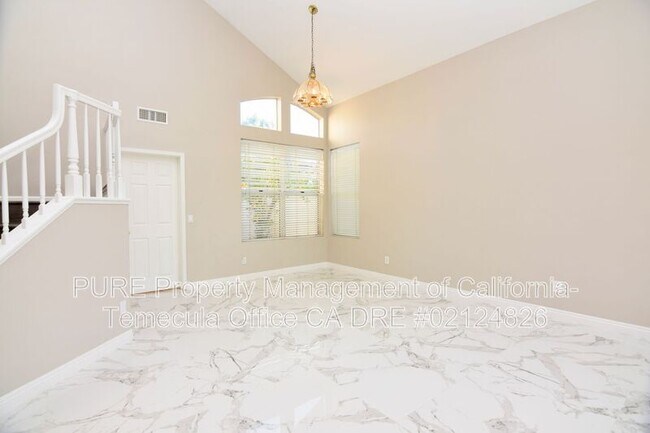 Building Photo - 41680 Valor Dr