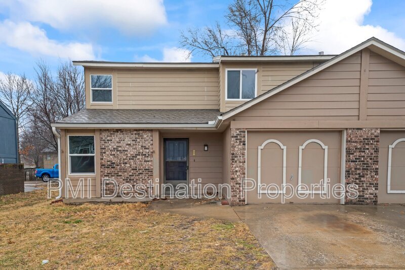Foto principal - 16306 W 141st Terrace