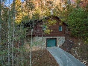 Building Photo - 338 Cherokee Cir