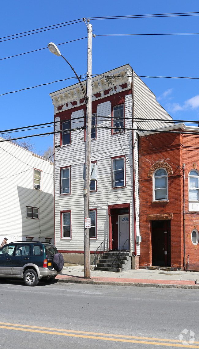 Foto del edificio - 58 Delaware Ave