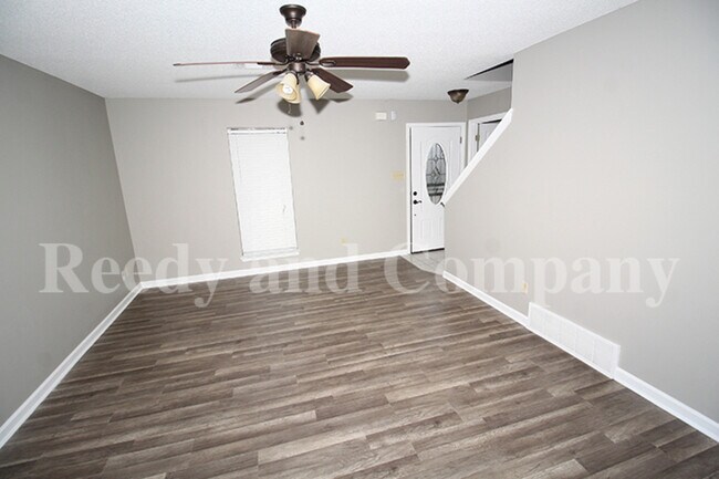 Building Photo - 5643 Morning Flower Dr