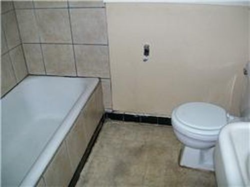 Foto del edificio - 1227 W Clay St