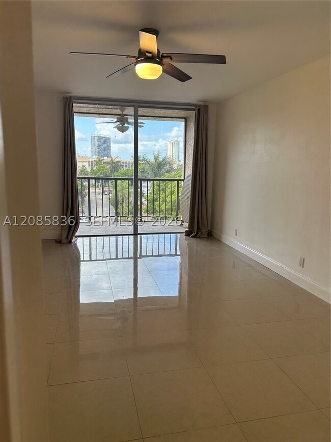 Foto del edificio - 2001 Atlantic Shores Blvd