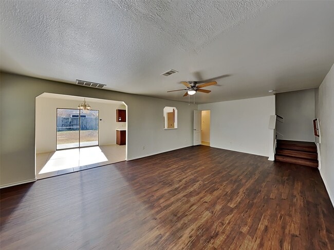 Building Photo - 1115 Desert Oasis Ln