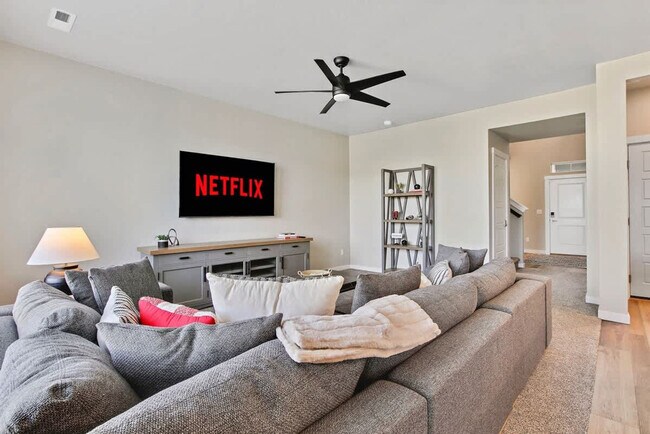 Foto del edificio - 5133 N Willowside Ave