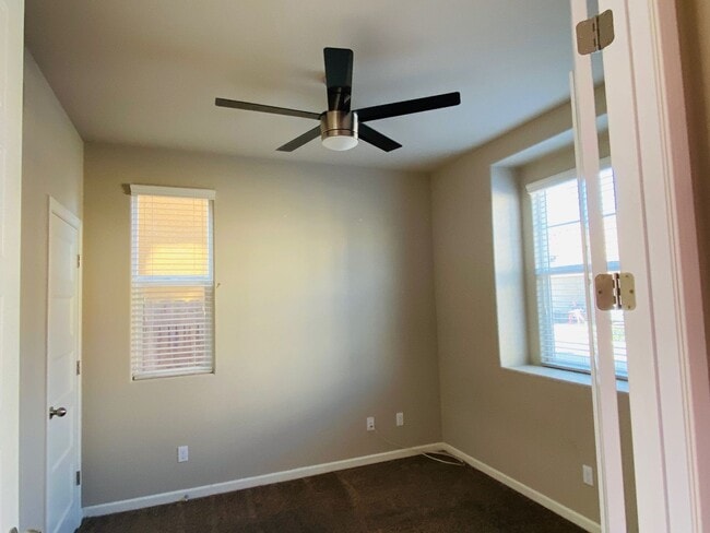 Building Photo - $2,600 Zero Deposit Ask Me How, Beautiful ...