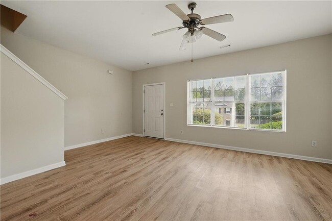 Foto del edificio - 5320 Oakley Commons Blvd