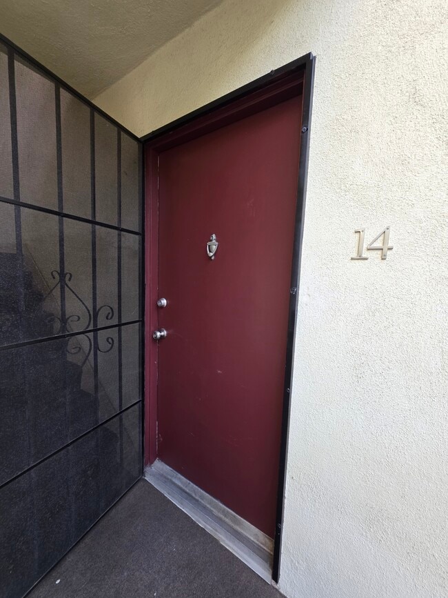 Building Photo - Westport Apartments