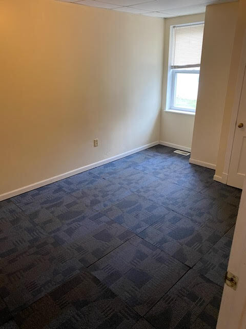 Building Photo - 395 4th St