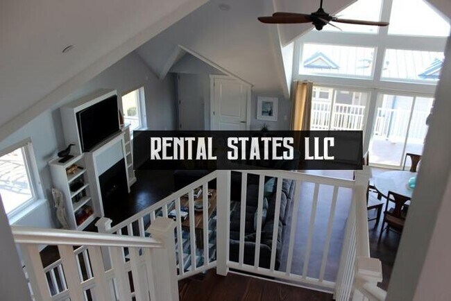 Building Photo - 2 bedroom in Half Moon Bay CA 94019
