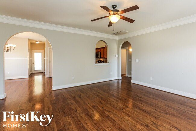 Building Photo - 5541 Timber Leaf Trail